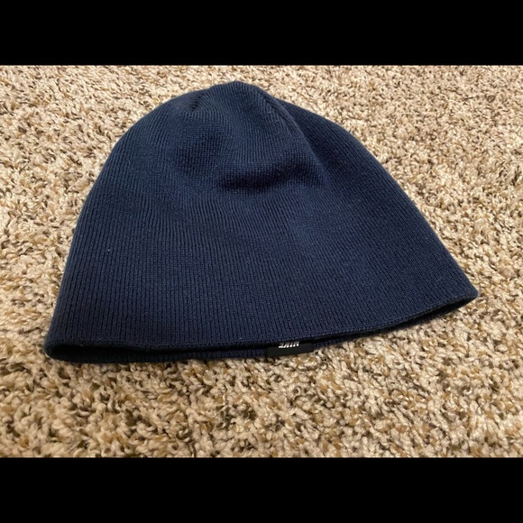Nike SB Skateboarding Beanie - Picture 3 of 3